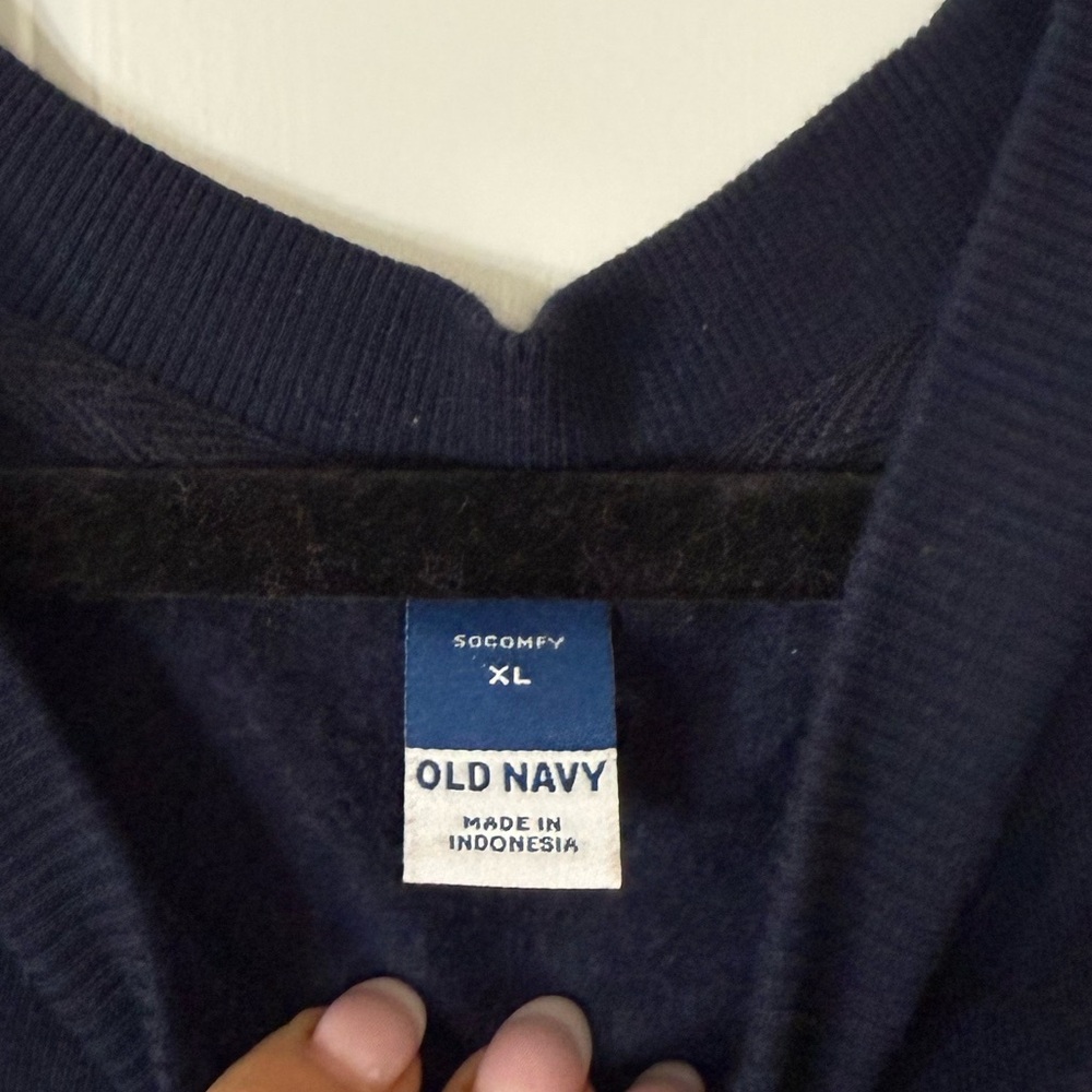 XL cropped Old Navy crewneck - Picture 4 of 5